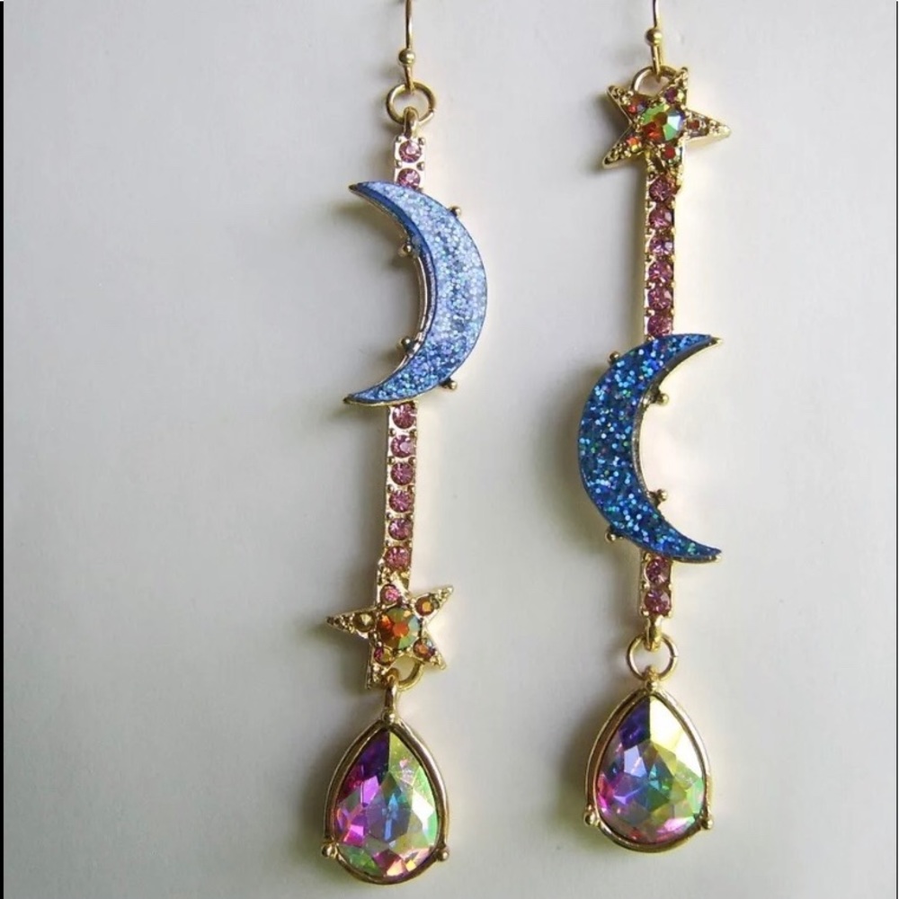 Fashion“Blue moon”glitter crystal earrings
